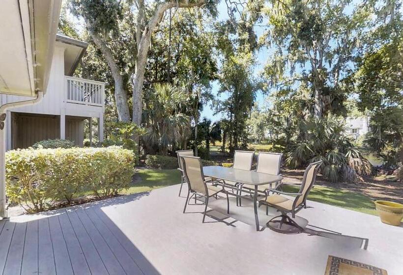 هتل Tennismaster 303