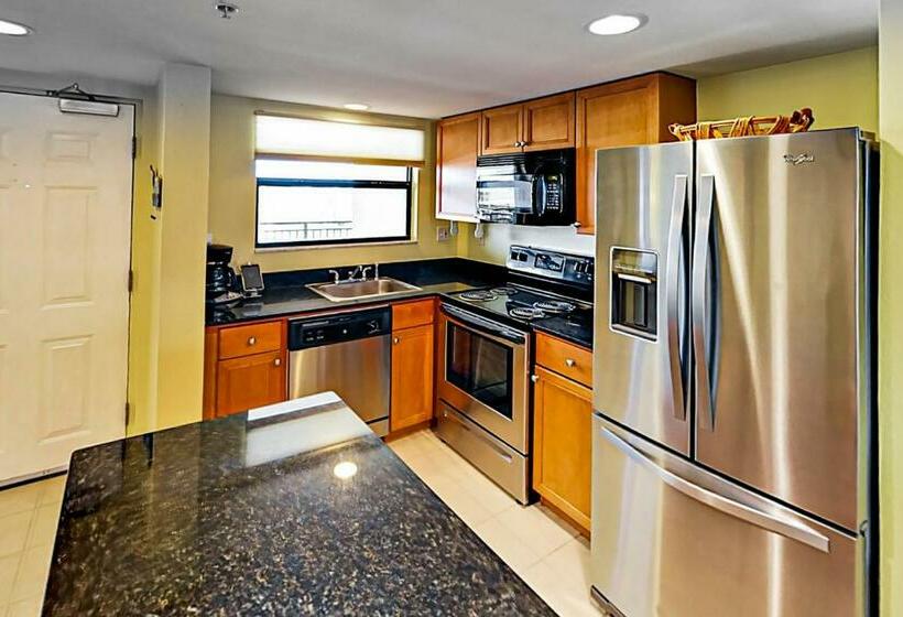 هتل Vistas On The Gulf Unit 408