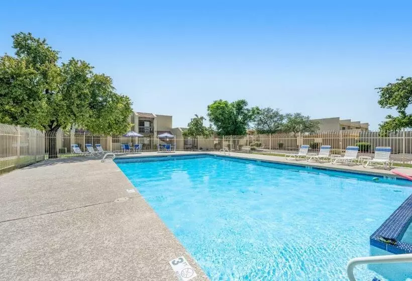 Hotelli Paseo Park Condo