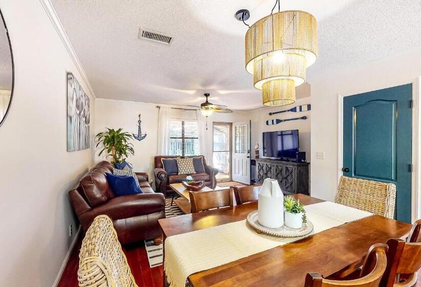 فندق Seas The Day