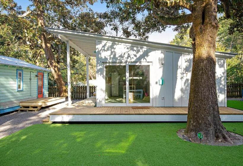 Hotelli The Other Place Cottage C