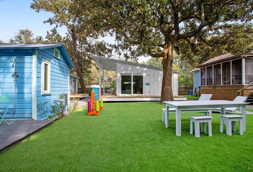 Hotelli The Other Place Cottage C