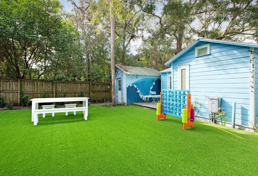 Hotelli The Other Place Cottage C