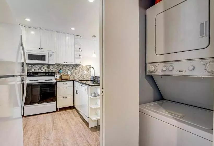 ホテル Villas Of Bethany West     796 Salt Pond Circle Unit B