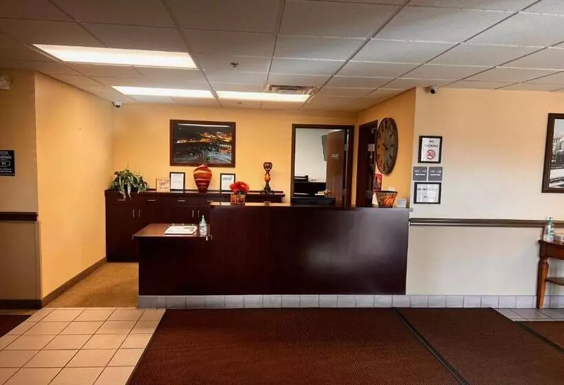 Hotelli Ambridge Inn