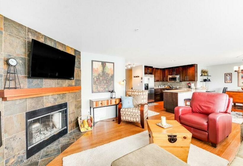 בית מלון כפרי Park Pointe Markias Hideaway D102