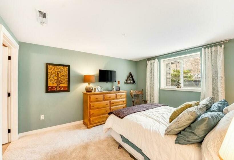 בית מלון כפרי Park Pointe Markias Hideaway D102