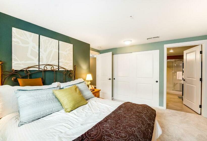 בית מלון כפרי Park Pointe Markias Hideaway D102