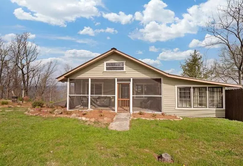 Peach Bluff House