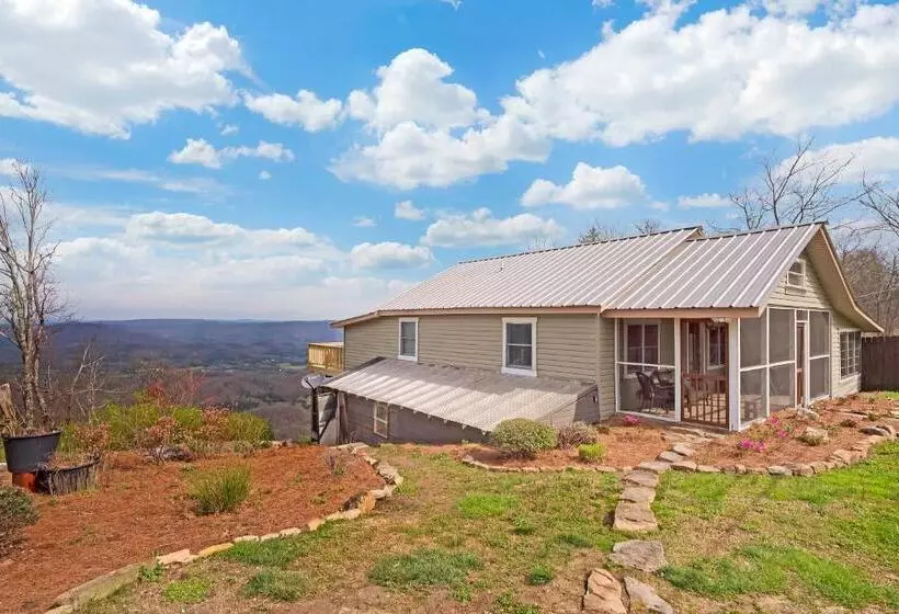 Peach Bluff House