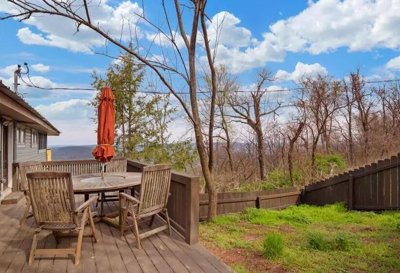 Peach Bluff House