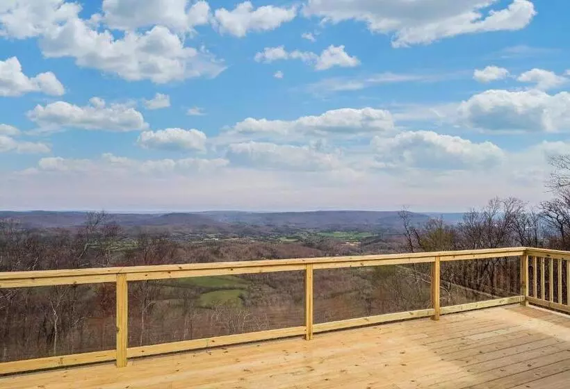 Peach Bluff House