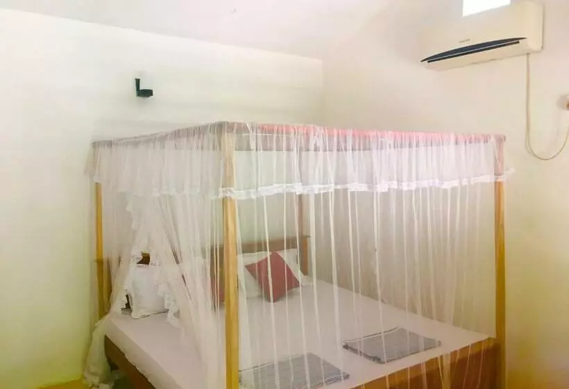 پانسیون Arachchi Guest House
