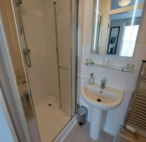 تختخواب و صبحانه The Black Horse Inn