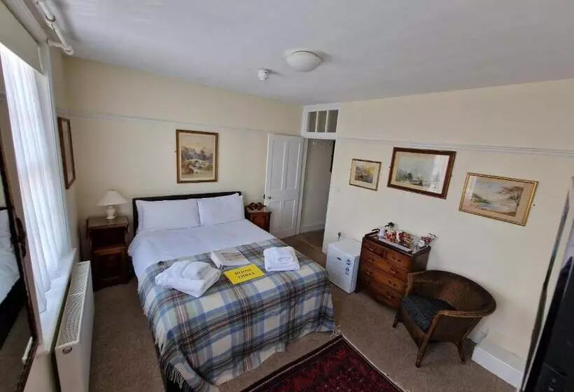 تختخواب و صبحانه The Black Horse Inn