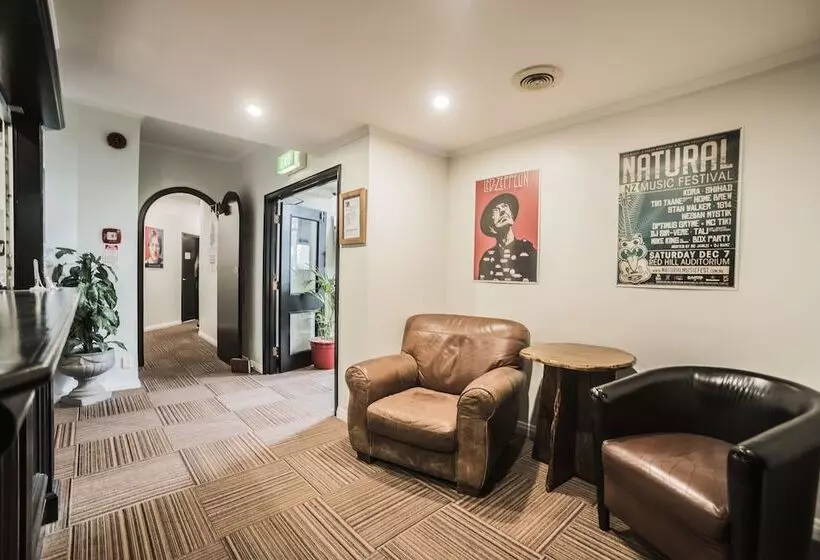 Hotel Albion Of Auckland