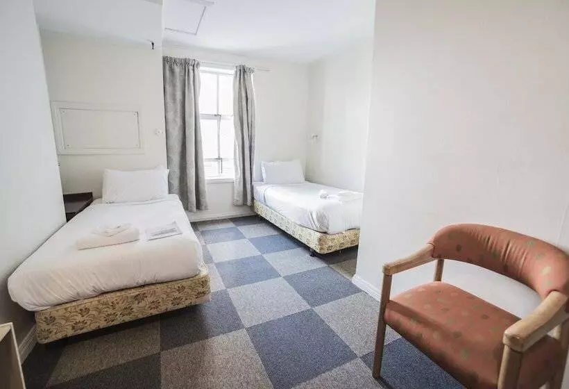 Hotel Albion Of Auckland