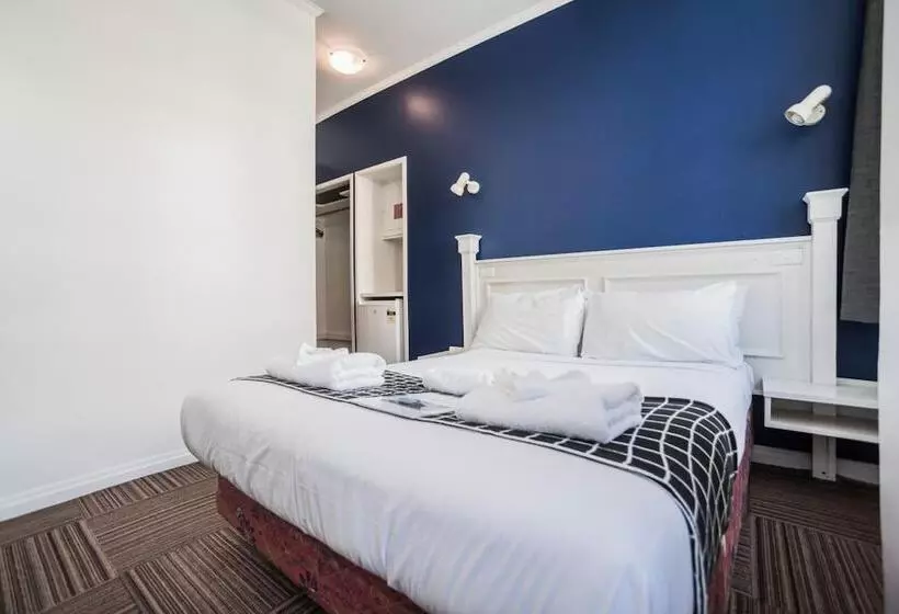 Hotel Albion Of Auckland