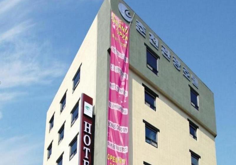 호텔 Chuncheon Tourist