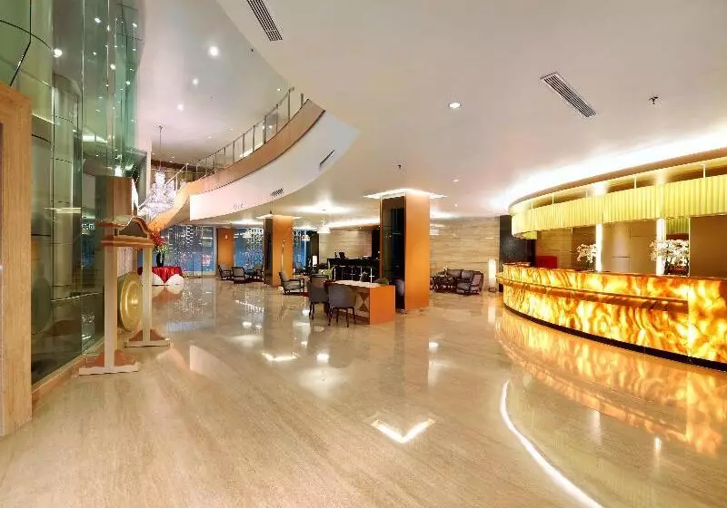 Hotel Golden City And Convention Center