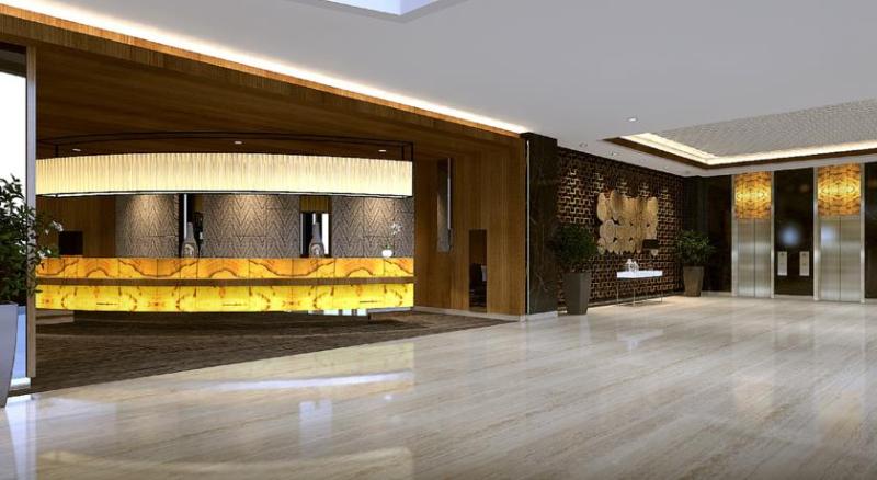 בית מלון כפרי Golden City  And Convention Center