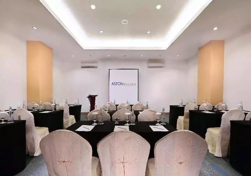 Hotel Golden City And Convention Center