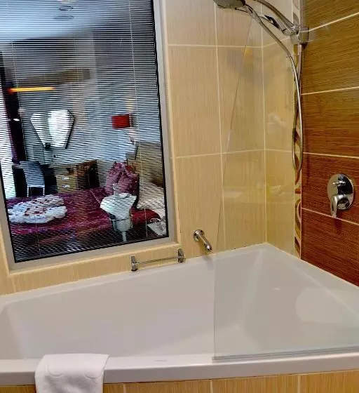 Hotel Hegsagone Marine Asia