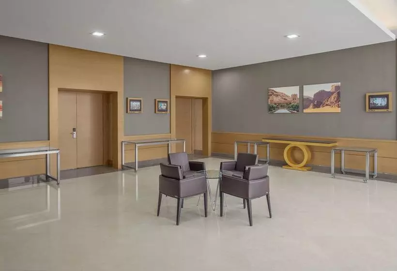 هتل Hilton Garden Inn Tabuk