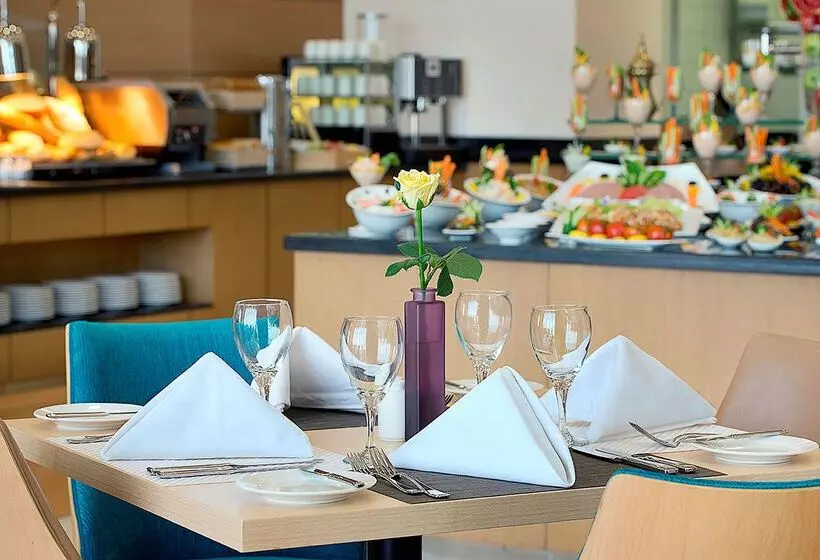 هتل Hilton Garden Inn Tabuk