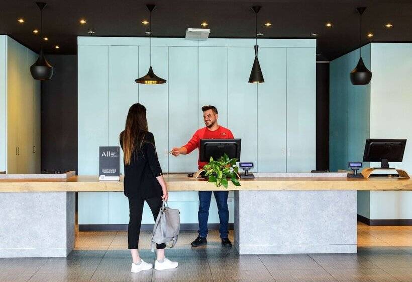 ホテル Ibis Milano Fiera