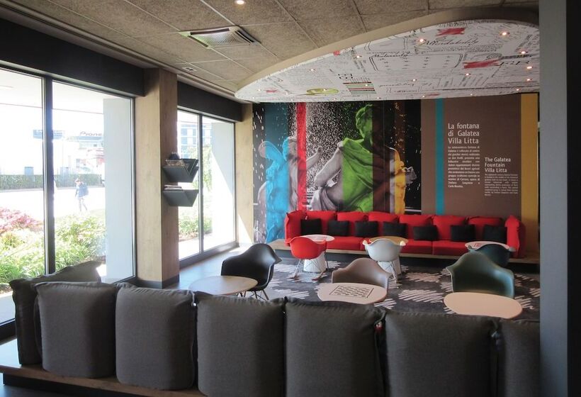 ホテル Ibis Milano Fiera