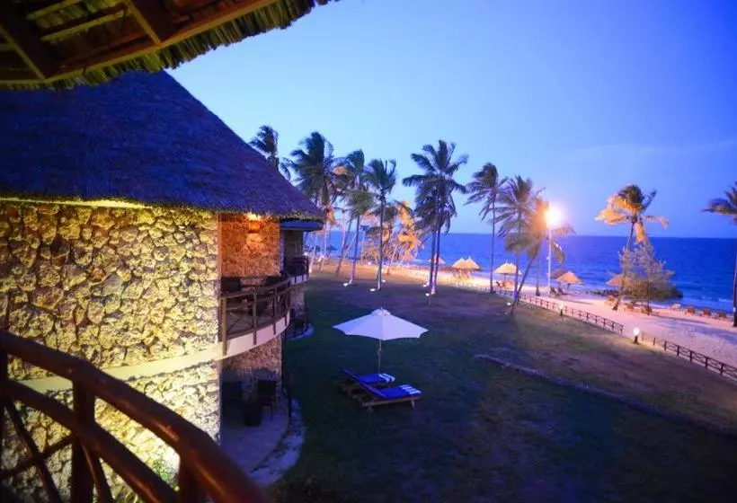 هتل Ledger Plaza Bahari Beach