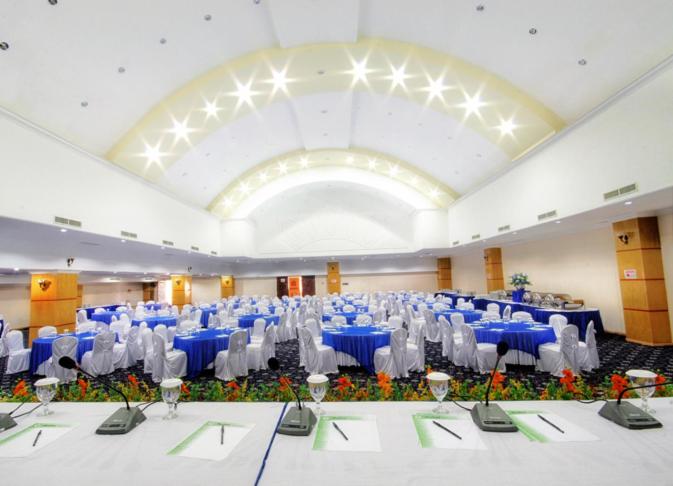 Отель Madani Medan  Syariah