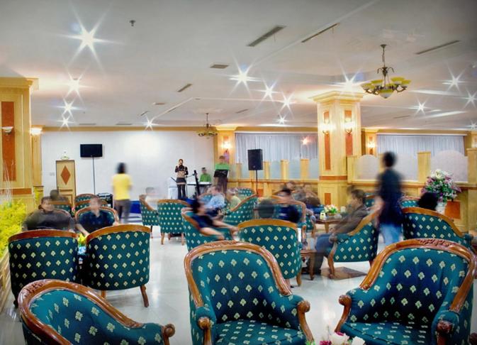 Отель Madani Medan  Syariah