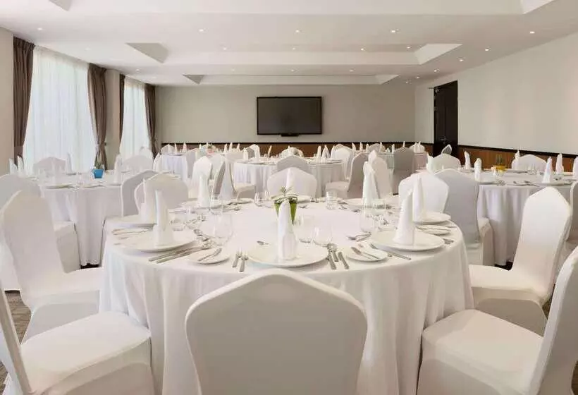 هتل Ramada Resort By Wyndham Dar Es Salaam