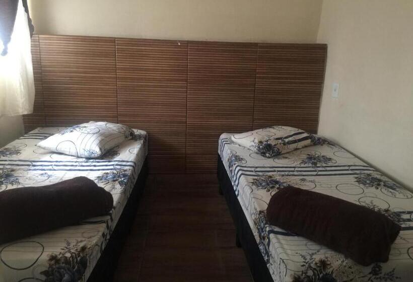 ペンション Pousada Familia Aparecida