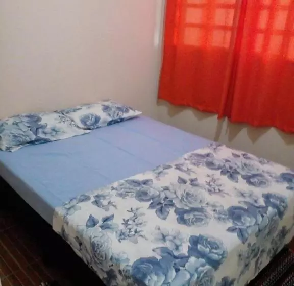 پانسیون Pousada Familia Aparecida