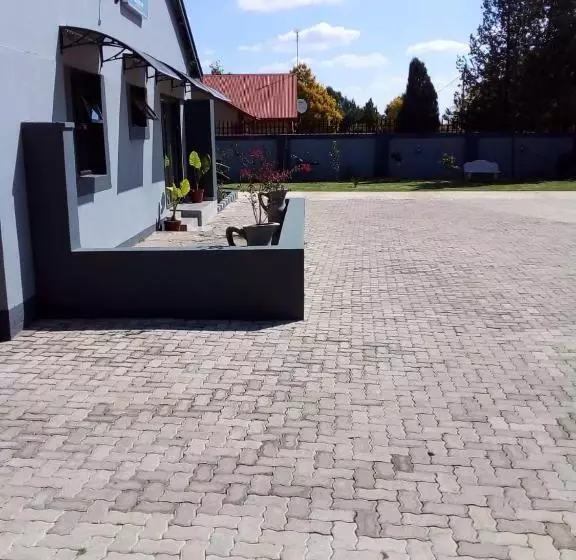 Majatalo Ps Good Time Guest House