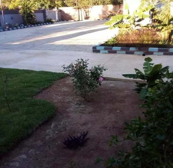 Majatalo Ps Good Time Guest House