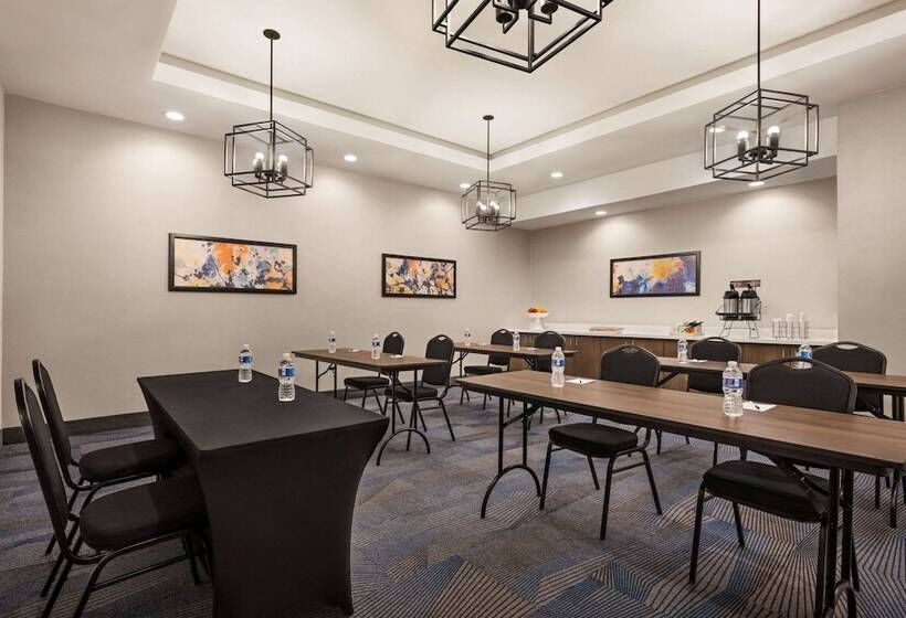 בית מלון כפרי Hawthorn Extended Stay By Wyndham Del Rio