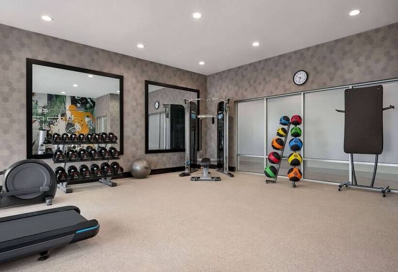 בית מלון כפרי Hawthorn Extended Stay By Wyndham Del Rio