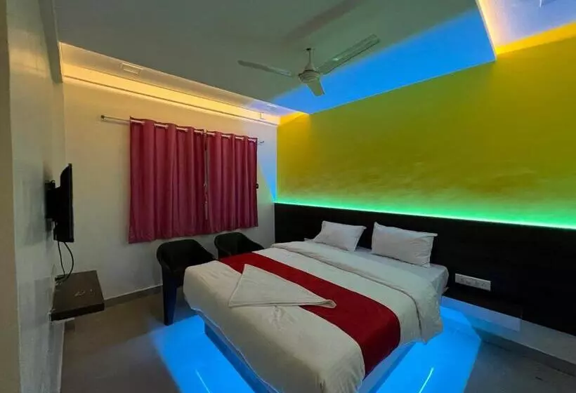ホテル Sayba Inn Lodging