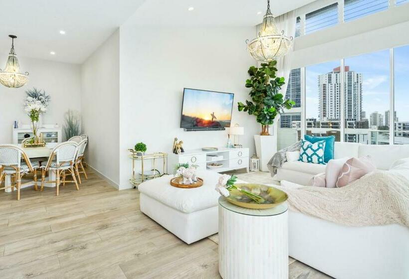 Marque Penthouse Gclr