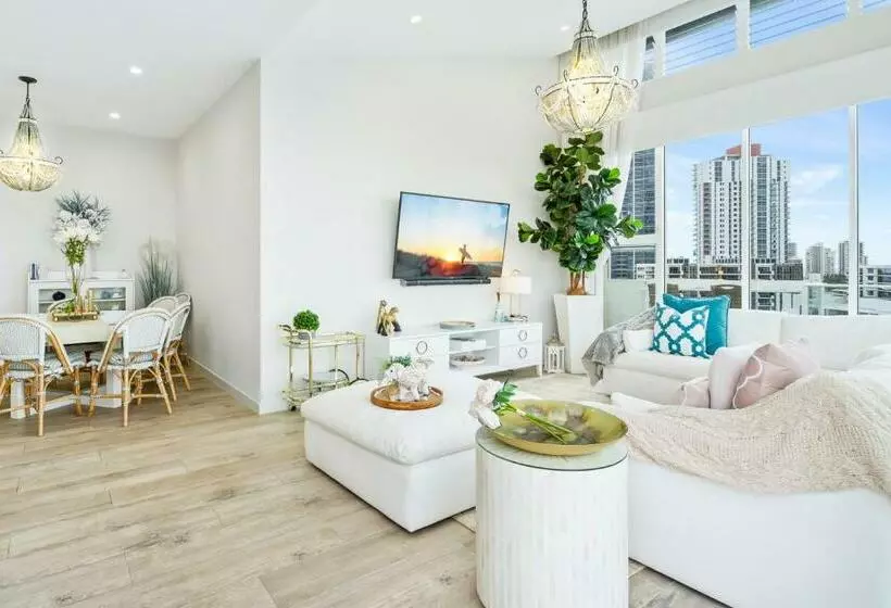 Marque Penthouse Gclr