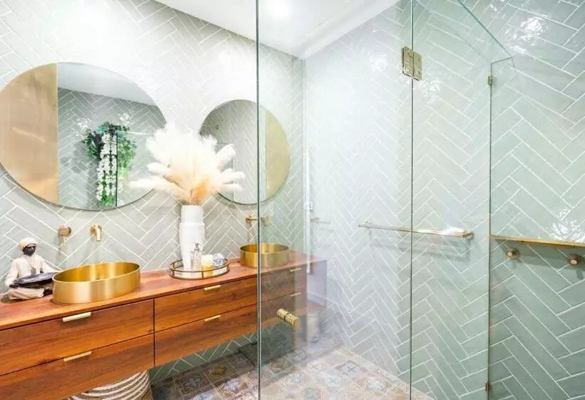 Marque Penthouse Gclr