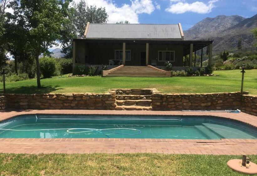 Пансион Aloe Valley Retreat