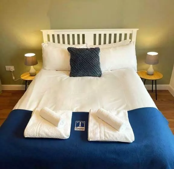 Majatalo Cambridge Studios And Suites By Tas Accommodations