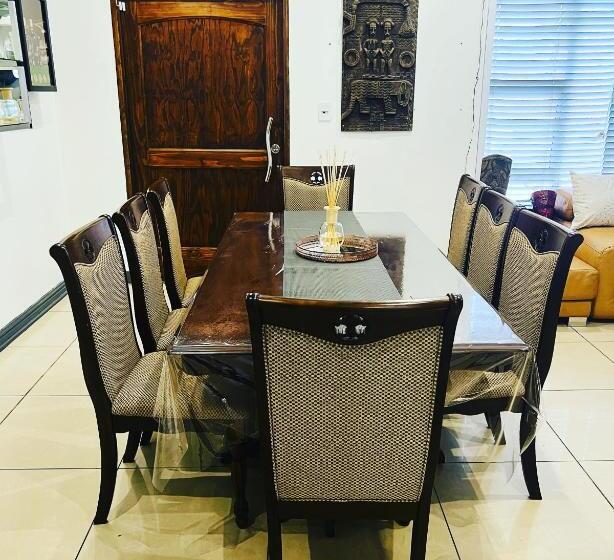 بنسيون Cozy Corner Guesthouse