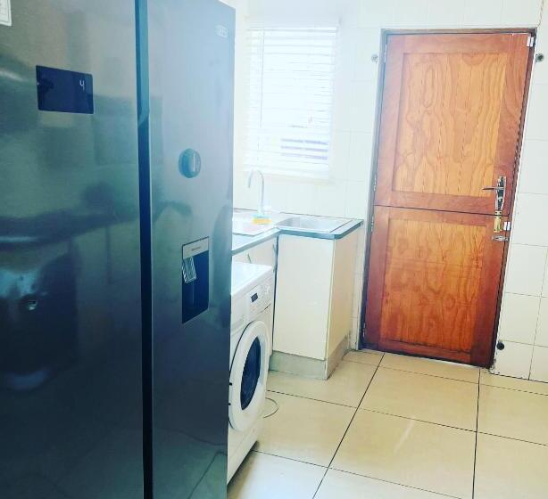 بنسيون Cozy Corner Guesthouse