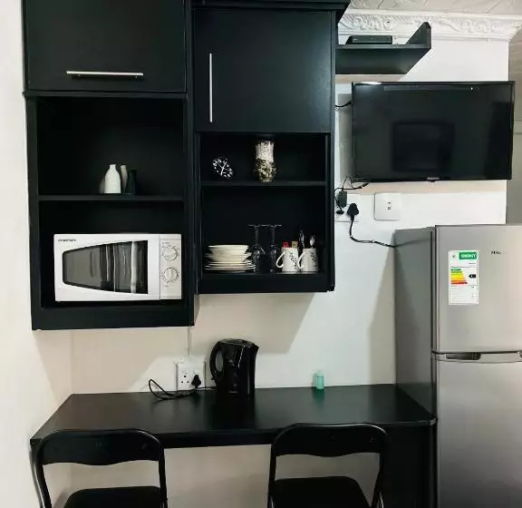 پانسیون Duvha Guesthouse